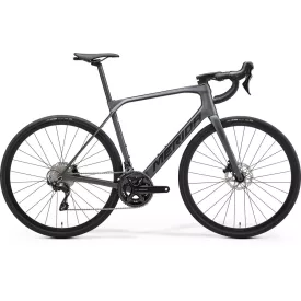   MERIDA SCULTURA ENDURANCE 4000 II3 SELYEM SÖTÉTEZÜST (FEKETE)