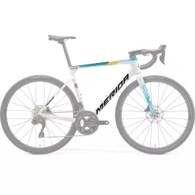   VÁZ MERIDA SCULTURA 6000 V3 XL GYÖNGYFEHÉR (KÉK-TEAM)(CY25)