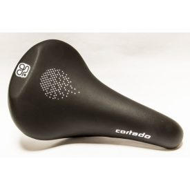 NYEREG CSEPEL CORTADO FEKETE